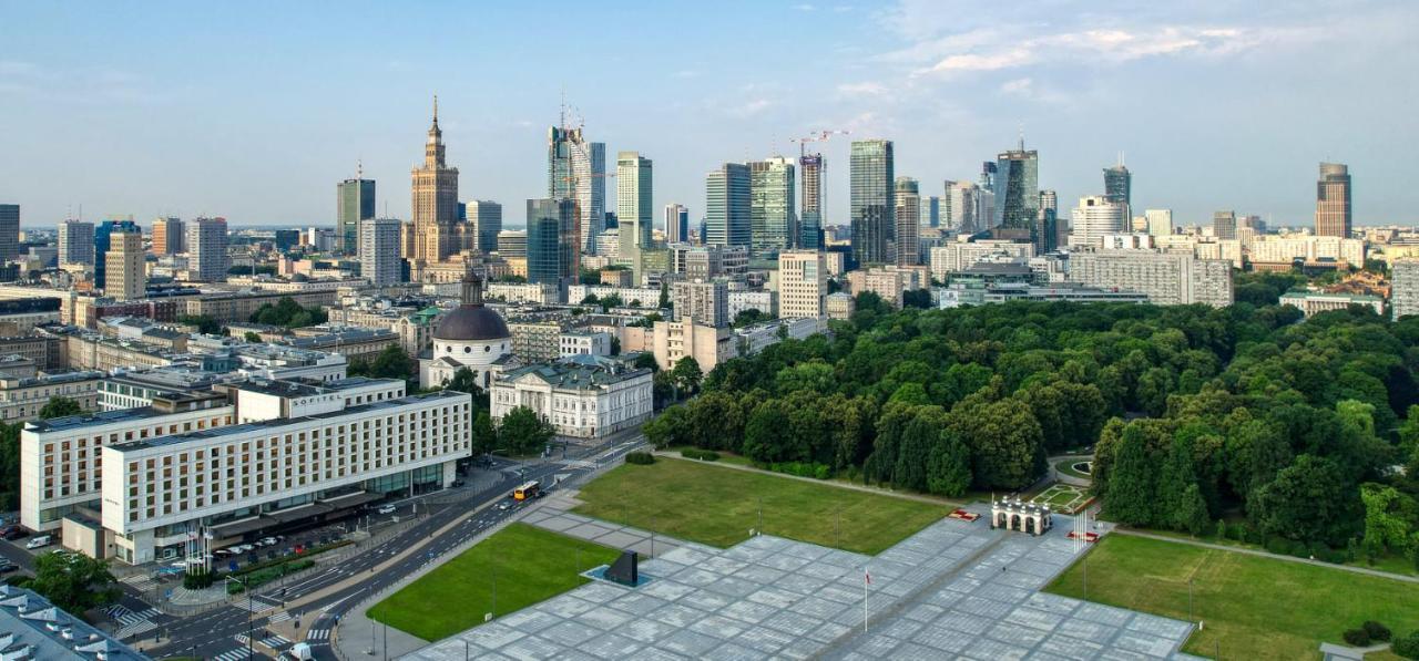 Neon 2 - Fast Wifi 70'Tv Netflix Hbo Max Appletv+ Apartment Warsaw Luaran gambar